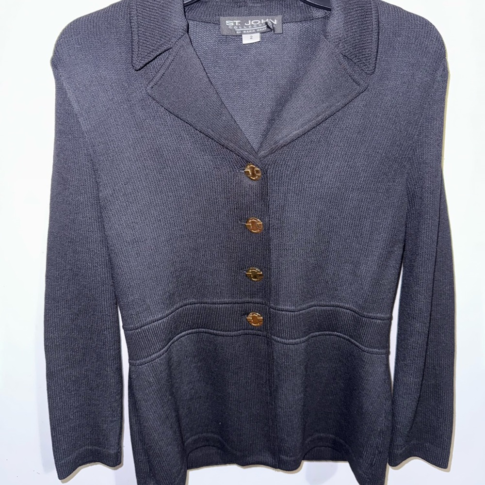 st john collection marie gray Black Knit Jacket Shoulder Pads Size 2 Gold Button